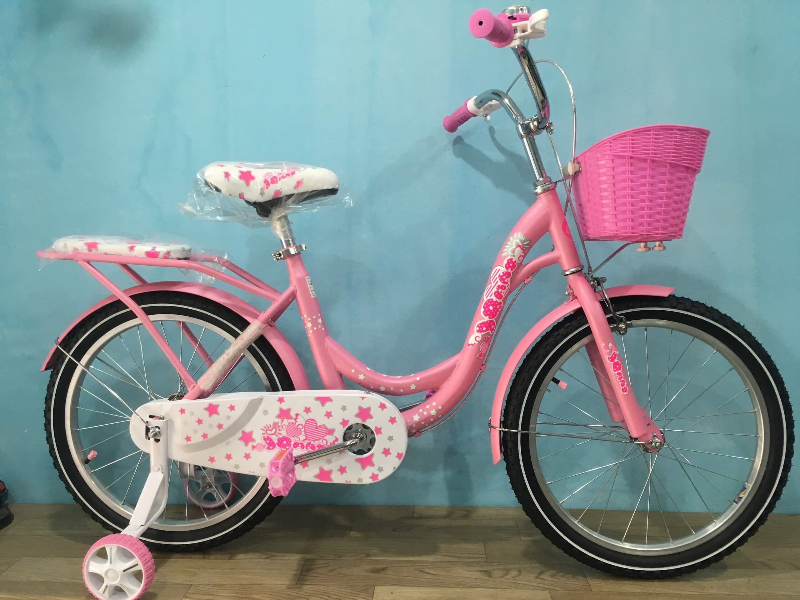 màu hồng xe đạp cho bé gái 9 tuổi