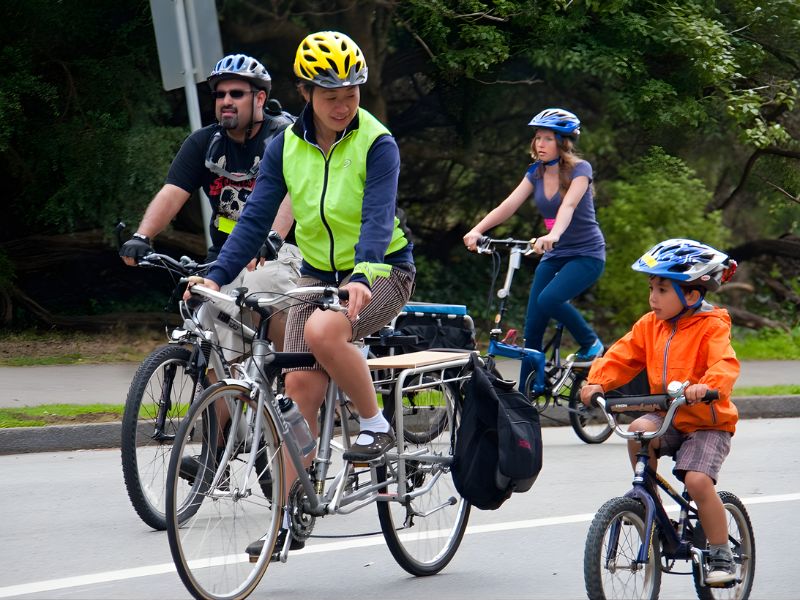 Cách Chạy Xe Đạp Cho Người Mới Bắt Đầu Đúng Kỹ Thuật 8 Người lớn hoàn toàn có thể đạp xe thành thạo