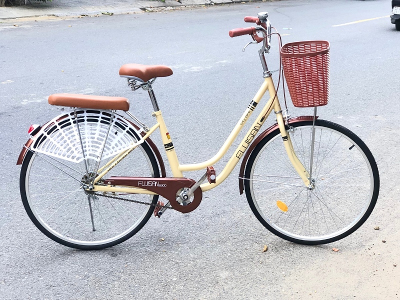 5 Mẫu Xe Đạp Phổ Thông Cho Nữ Chất Lượng Nhất 5 Đạp xe liên tục có thể mang lại cho các bạn nữ thân hình cân đối, một chiếc eo thon gọn