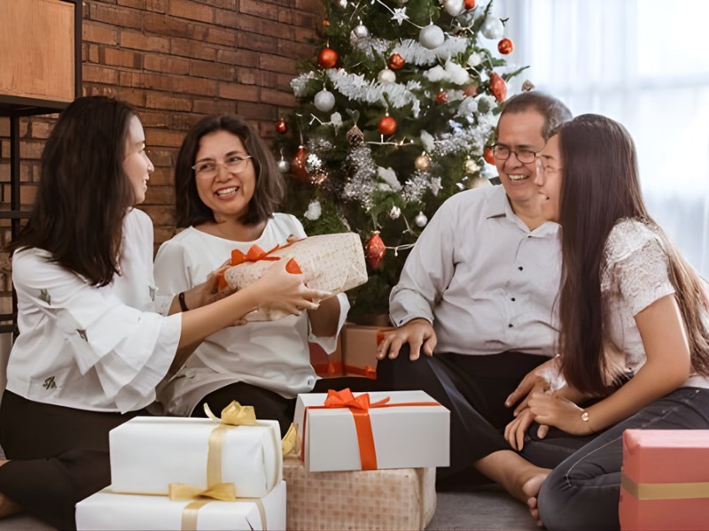 Quà Noel Cho Bé: Gợi Ý Bố Mẹ Mẫu Xe Đạp Trẻ Em Làm Qùa 4 Giáng sinh là dịp để nói lời yêu thương và tặng những món quà ý nghĩa