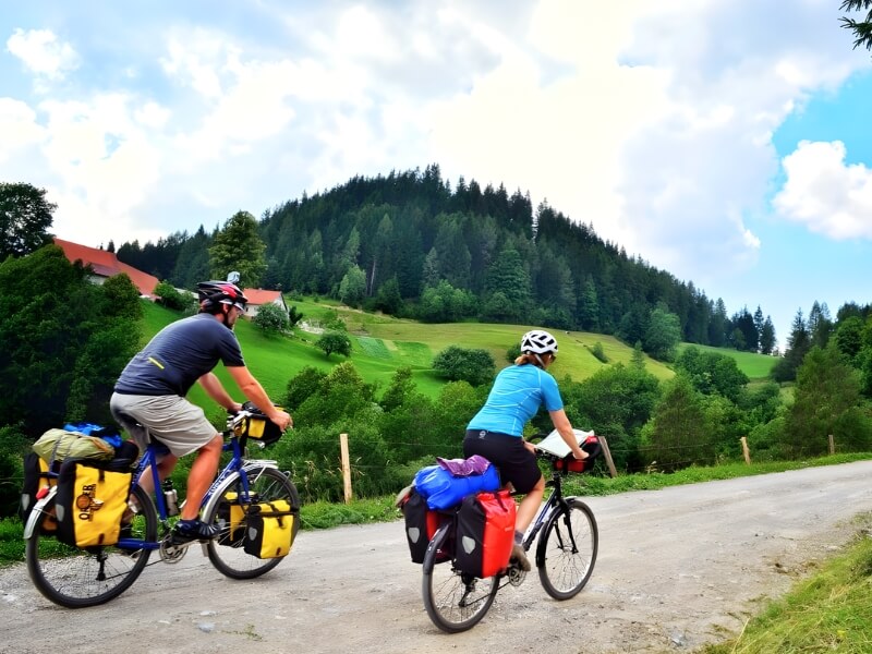 Hướng Dẫn Sử Dụng Xe Đạp Cho Người Mới Từ A - Z 11 Treo hành lý cân bằng hai bên trên baga xe