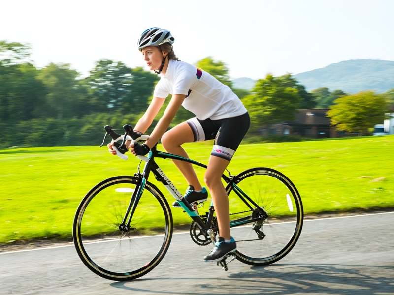Hướng Dẫn Sử Dụng Xe Đạp Cho Người Mới Từ A - Z 5 Tư thế sử dụng xe đạp thể thao đúng cách