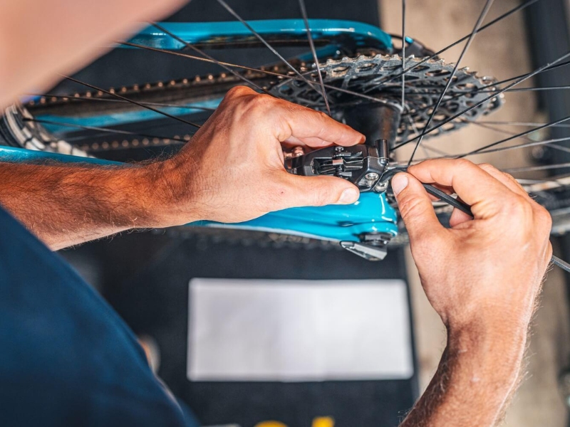 Các Bước Thay Má Phanh Đĩa Xe Đạp Thể Thao 9 Căn chỉnh heo phanh chuẩn xác để tránh cọ đĩa