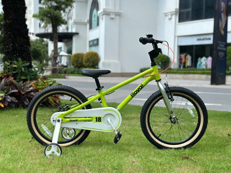 5 Tips Lựa Chọn Xe Đạp Em Bé Giá Rẻ, Chính Hãng 3 Tìm hiểu kỹ về sản phẩm để đảm bảo an toàn