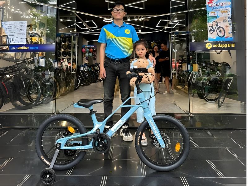 5 Tips Lựa Chọn Xe Đạp Em Bé Giá Rẻ, Chính Hãng 4 Tùy theo độ tuổi chọn kích cỡ xe phù hợp cho trẻ
