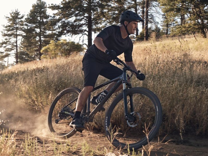 Xe Đạp Leo Núi Giant: Lựa Chọn Tốt Cho Người Yêu Địa Hình 5 Xe đạp leo núi Giant thiết kế bộ số nhiều tốc, hiện đại hơn