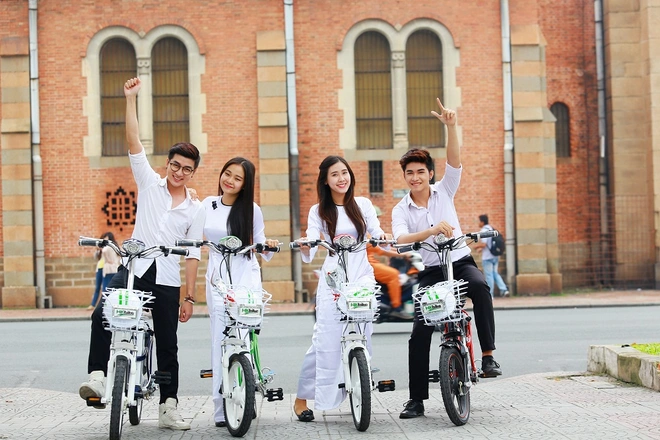 Xe dap hoc sinh quan 5