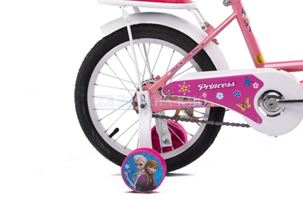 Bánh phụ trang bị thêm cho các bé đang trong quá trình tập đạp xe