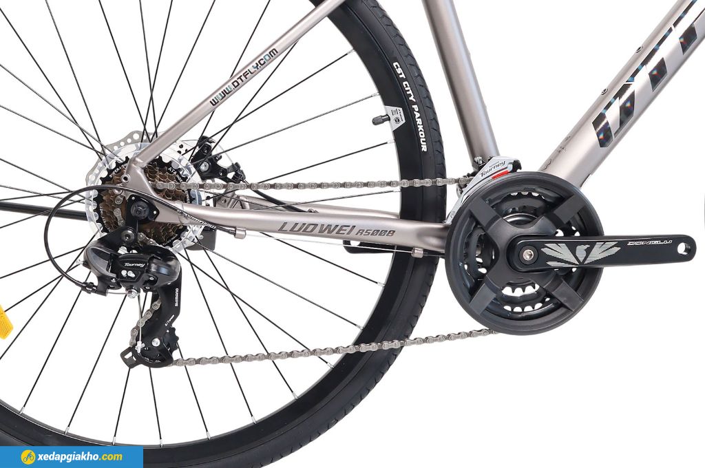 Bộ Groupset Shimano Tourney là một trong những bộ truyền động phổ biến