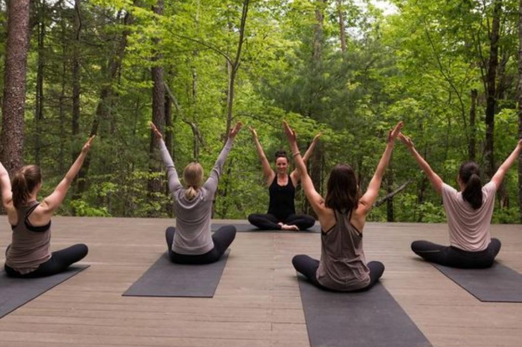 Thực hiện Yoga giúp cơ thể bền bỉ và dẻo dai