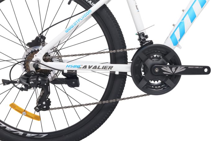 Xe Đạp Địa Hình MTB DTFLY H-500 sở hữu Shimano Tourney ở phía sau đảm bảo sự chuyển giao mượt mà