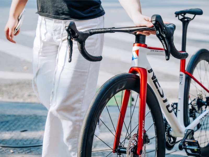 Nên Mua Xe Đạp Khung Nhôm Hay Carbon? 8 Chi phí bảo dưỡng của xe carbon mắc hơn các loại khung khác