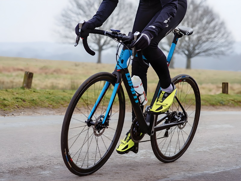 Nên Mua Xe Đạp Khung Nhôm Hay Carbon? 6 Khung xe đạp carbon được sản xuất bằng công nghệ cao giúp xe linh hoạt hơn