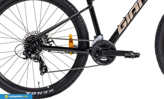 Bộ truyền động Shimano giúp xe vận hành mượt mà và an toàn