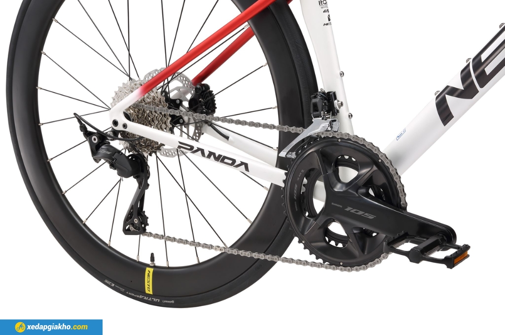 Trang bị bộ truyền động Shimano hiệu suất cao