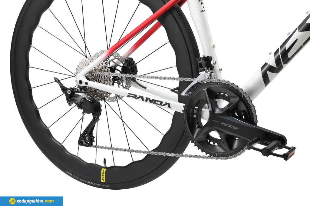 Trang bị bộ truyền động Shimano hiệu suất cao