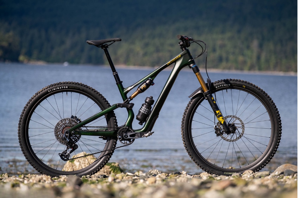 Specialized Stumpjumper Pro 2025 là một mẫu xe đạp toàn năng