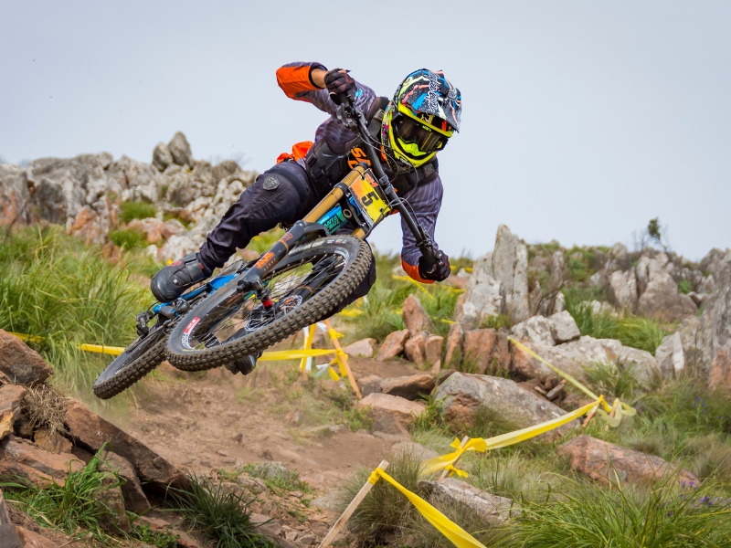 Giữ an toàn khi gặp chướng ngại vật