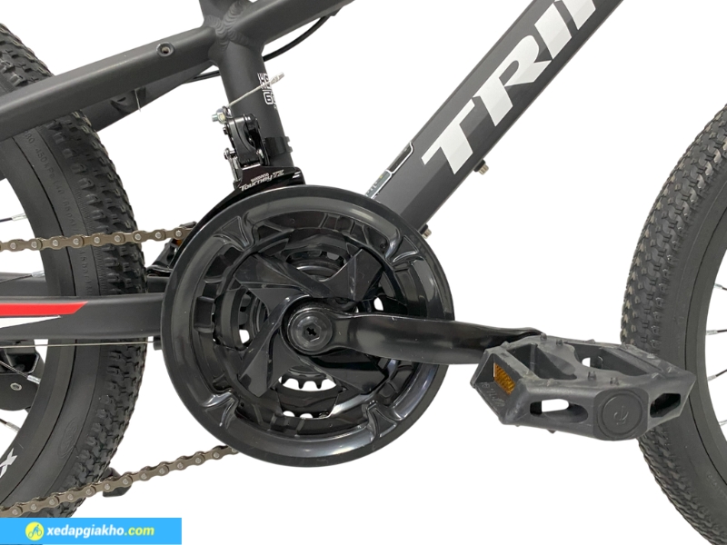 Xe Đạp Trẻ Em Bé Trai Trinx GT20 20 Inch 17 Đùi đĩa Hợp Kim Thép , cốt vuông bạc đạn cứng cáp