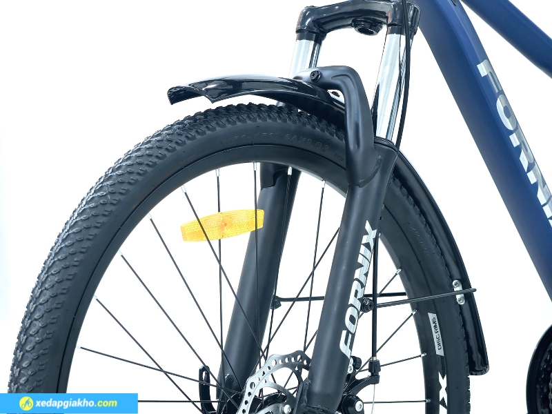 Xe Đạp Địa Hình MTB Fornix KM26 26 Inch 16 Phuộc nhún lò xo giúp tạo cảm giác êm ái