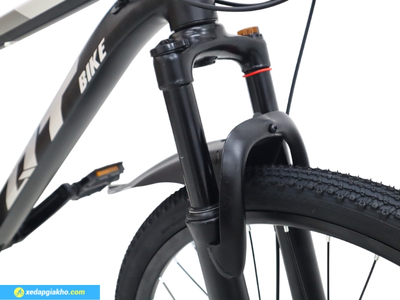 Xe Đạp Địa Hình MTB QT Bike QT360 26 Inch- Khung Nhôm 8 Phuộc hợp kim thép, giảm xóc lò xo, có khoá phuộc