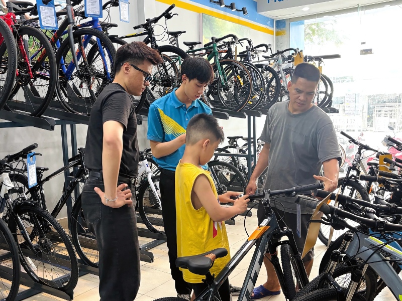 Tư vấn nhiệt tình, đem lại cho khách hàng những trải nghiệm tốt nhất