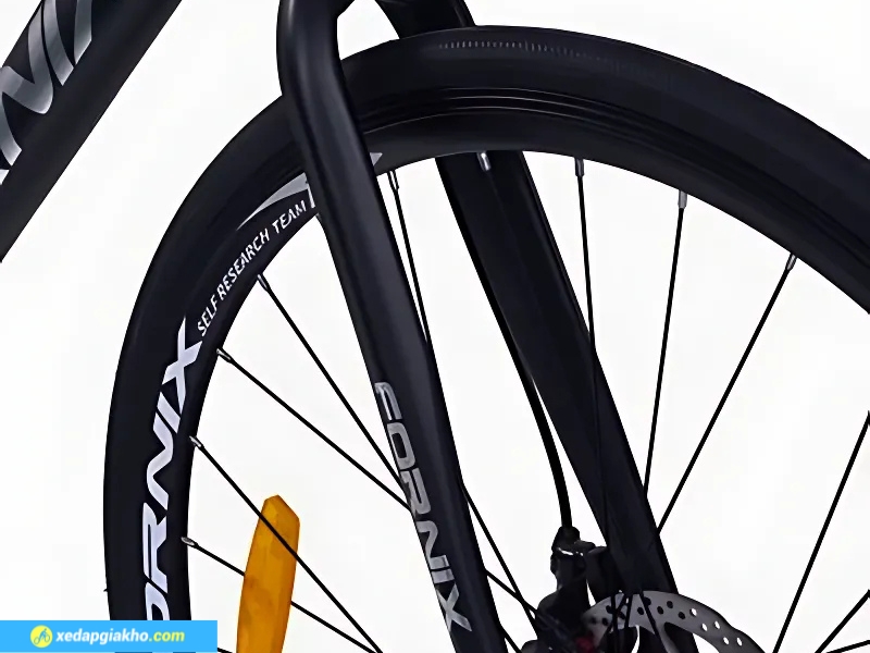 Xe Đạp Touring Fornix FR200 Plus - Khung Nhôm, Shimano 12 Phuộc xe đạp dạng thép bền bỉ, cứng cáp