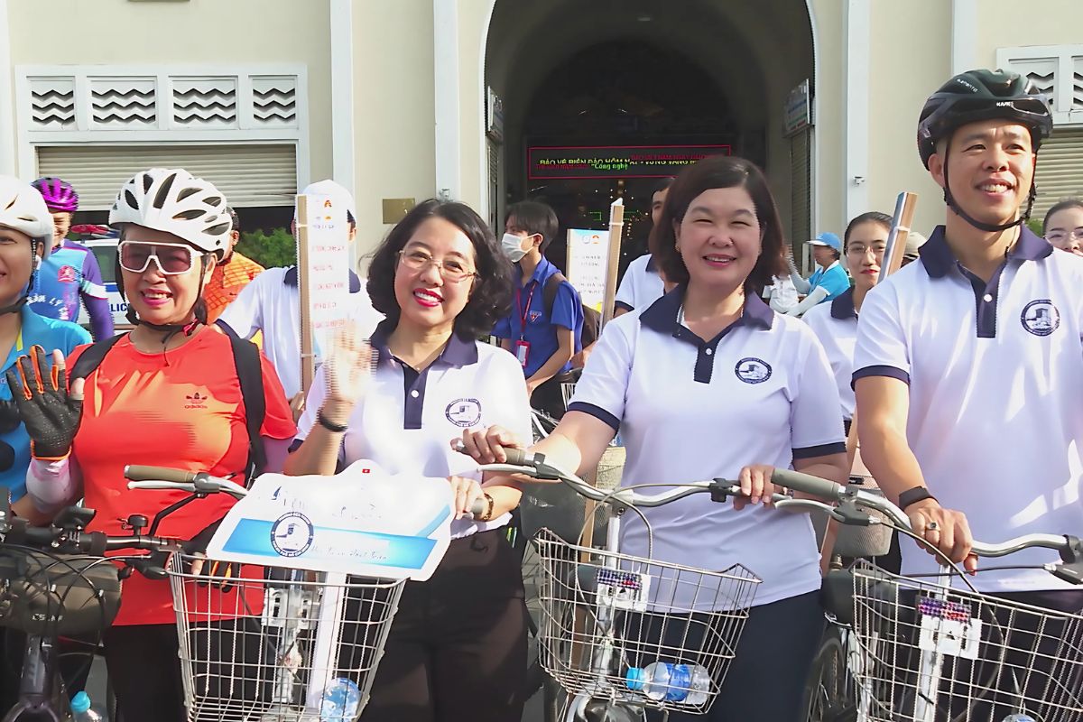 Diễu Hành Đạp Xe Mừng Thành Lập Phường Bến Thành 2 Buổi diễu hành đạp xe mừng thành lập phường Bến Thành
