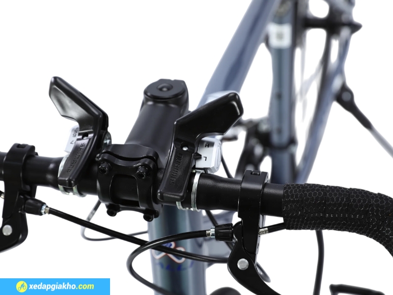 Xe Đạp Đua Calli R2.0 Pro - Khung nhôm, Shimano 13 Bộ đề nhỏ gọn góp phần tăng tính thẩm mỹ của chiếc xe Calli R2.0 Pro