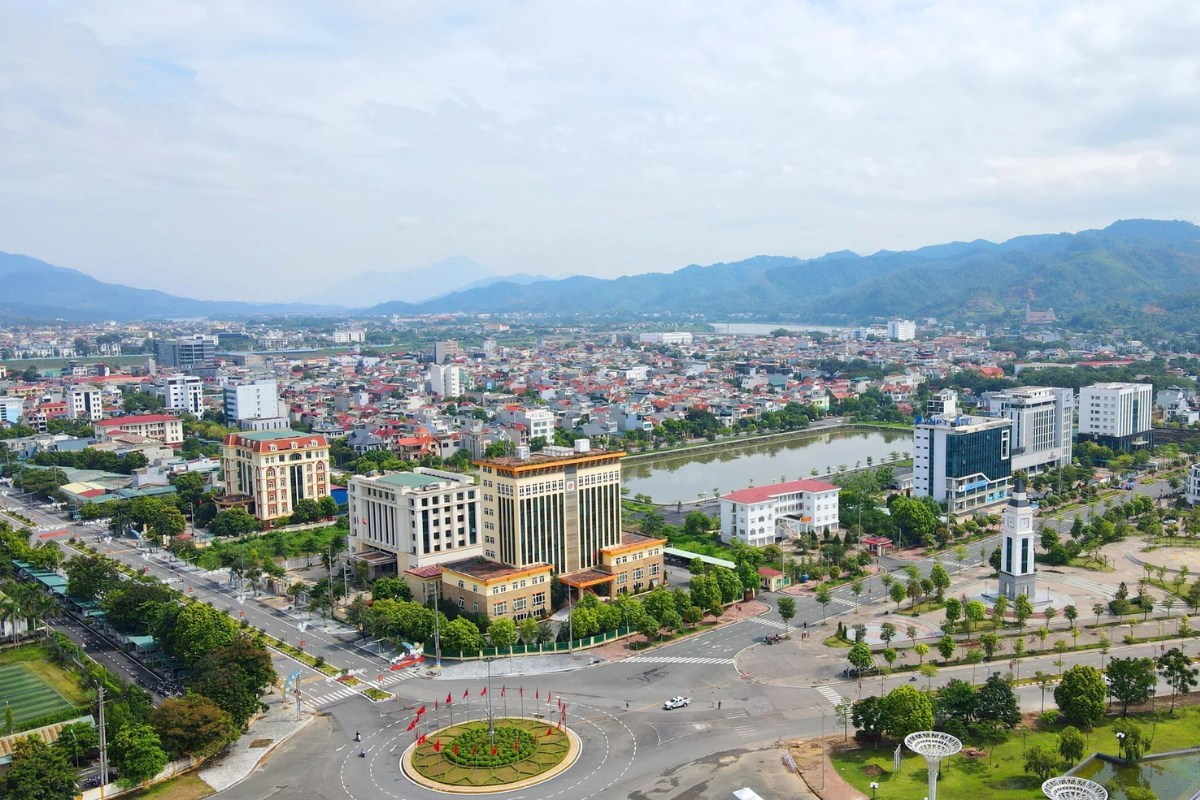 Giải Vô Địch Xe Đạp Đường Trường Và Địa Hình Trẻ Quốc Gia Lần Thứ 30 Tại Phú Thọ 2 Quảng trường Hòa Bình được chọn làm nơi để tổ chức giải đấu