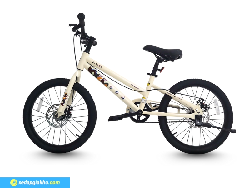 Xe Đạp Trẻ Em Qitong Gason 22 Inch 11 Xe đạp Qitong GASON 22 inch phù hợp với trẻ em từ 8-10 tuổi thích hợp đi học, đi chơi