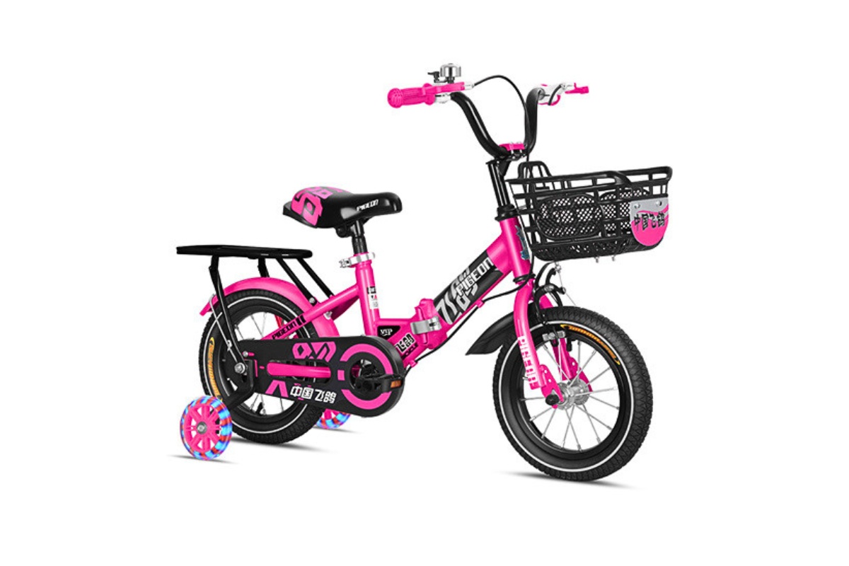 Xe đạp có bánh phụ giúp bé giữ thăng bằng và tự tin khi đạp xe