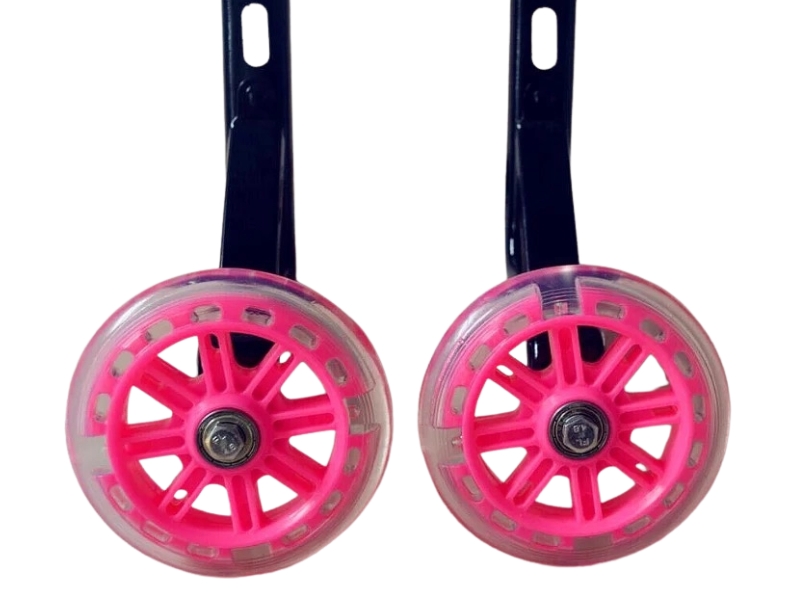 Cách Chọn Bánh Phụ Xe Đạp Trẻ Em, Lắp Và Mua Đúng Loại 6 Bánh phụ chất liệu nhựa có đèn thu hút sự yêu thích của các bé