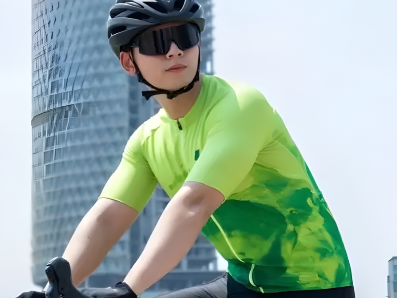 Quần Áo Xe Đạp Quyết Định 70% Trải Nghiệm Đạp Xe Của Bạn 4 Cần chọn form quần áo phù hợp với cơ thể giúp vận động thoải mái