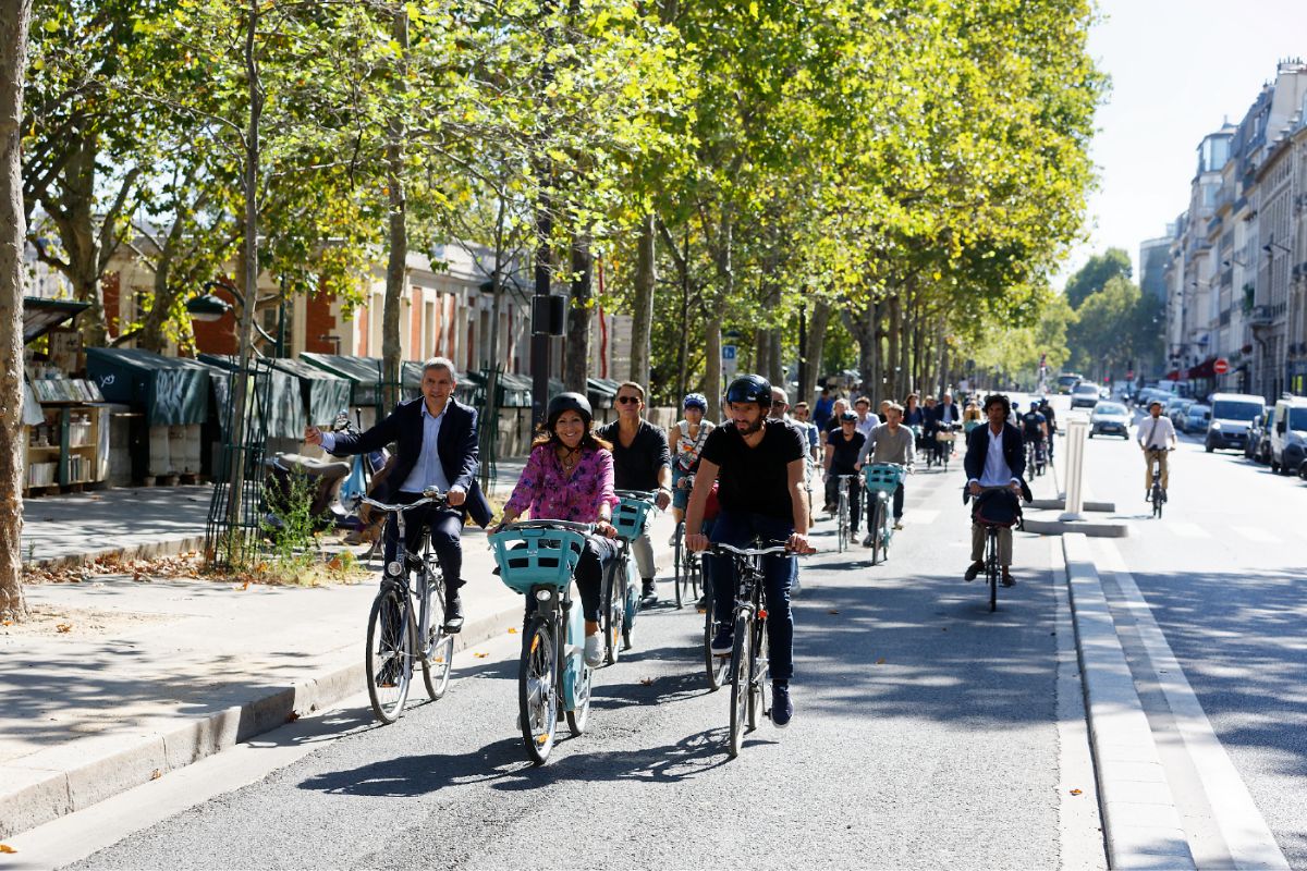 Paris Dẫn Đầu Xu Hướng Xanh Với Hơn 1.000 Km Đường Xe Đạp 5 Rất nhiều người hưởng ứng, chuyển đổi phương thức di chuyển sang xe đạp