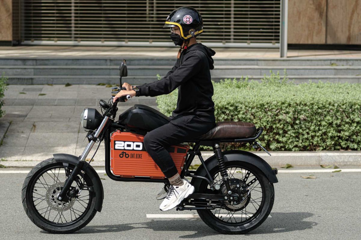 Rất Nhiều Phụ Huynh Đang Cho Con Đi Xe Điện Sai Luật 4 Bạn cần có bằng lái xe khi sử dụng xe mô tô điện