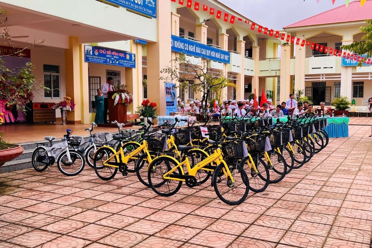 Doan xe dap tu thien 2