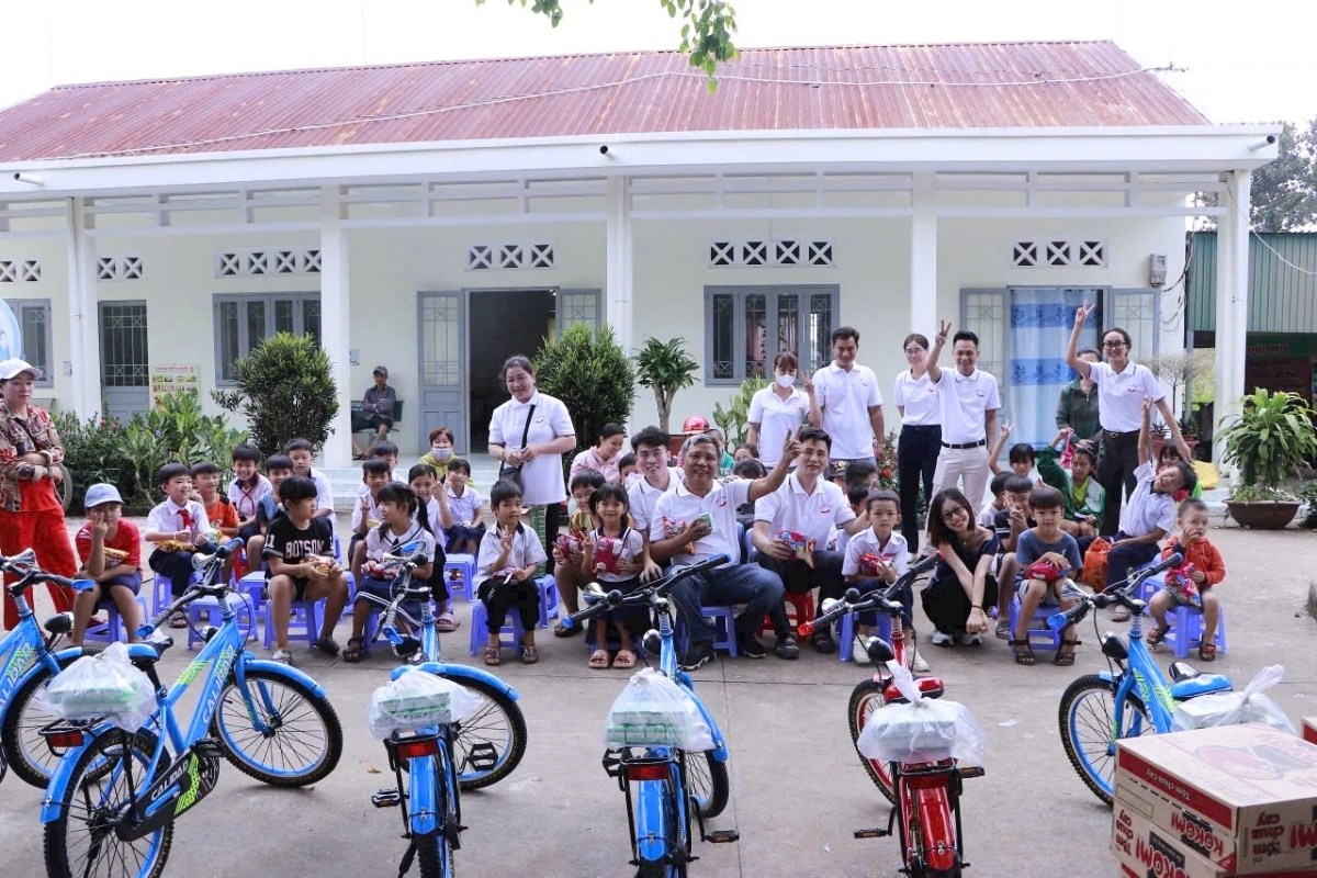 Các mẫu xe đạp thể thao khỏe khoắn, năng động