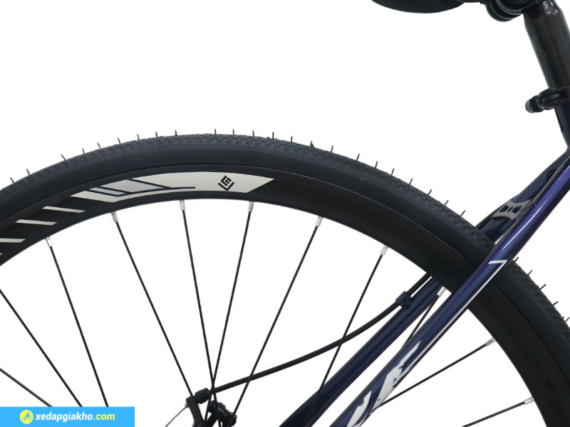 Xe Đạp Đua Levi Gemini - Shimano 15 Lốp 700C mảnh giúp xe lướt nhanh