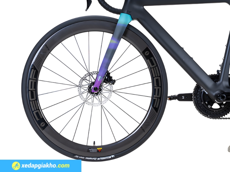  Xe Đạp Java Fuoco Top hệ thống phanh đĩa dầu của hàng phụ tùng nổi tiếng Shimano 105