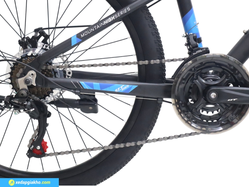 Bộ truyền động Shimano Tourney vận hành mượt mà