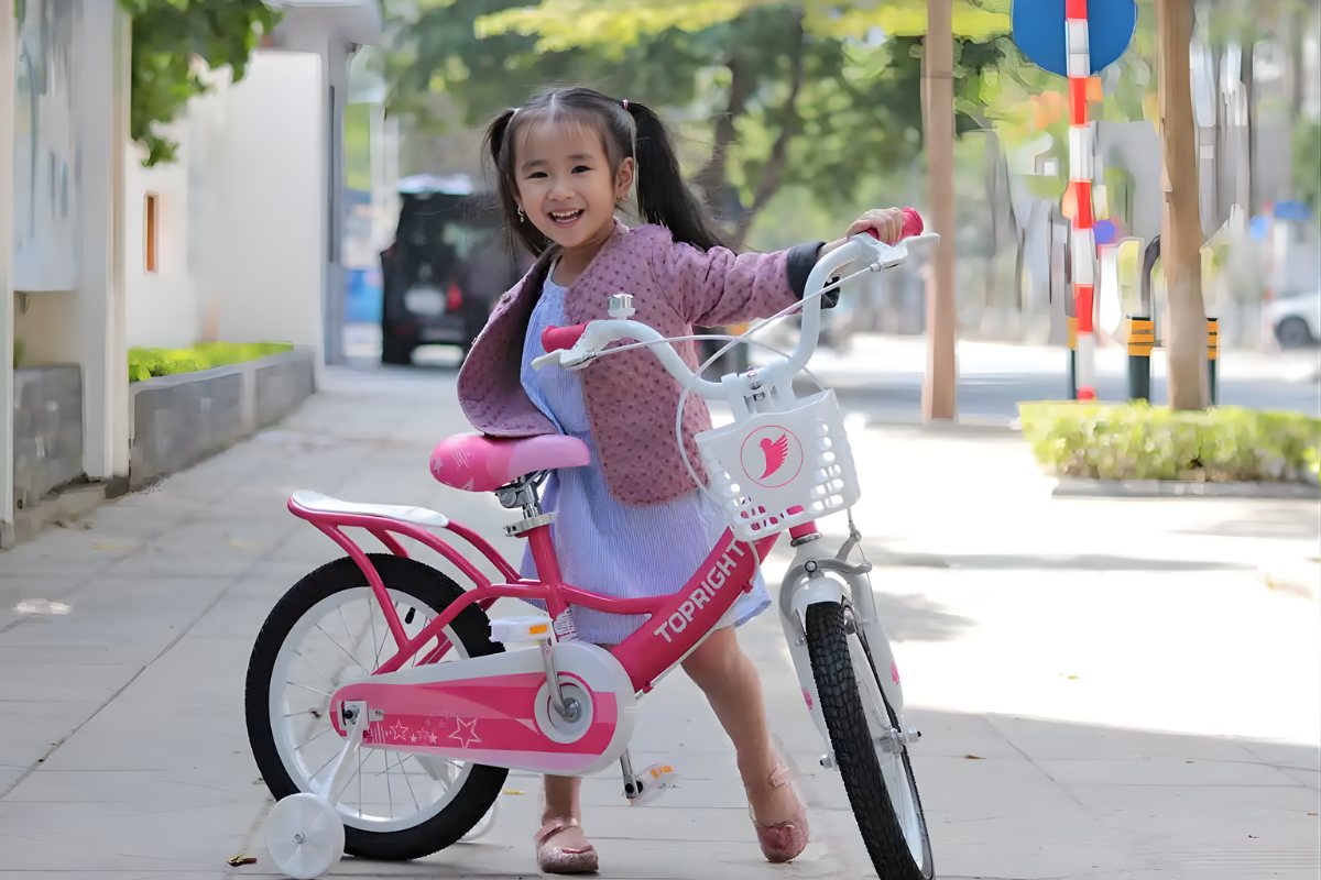 Xe đạp đúng sở thích giúp bé hứng thú hơn khi đạp xe
