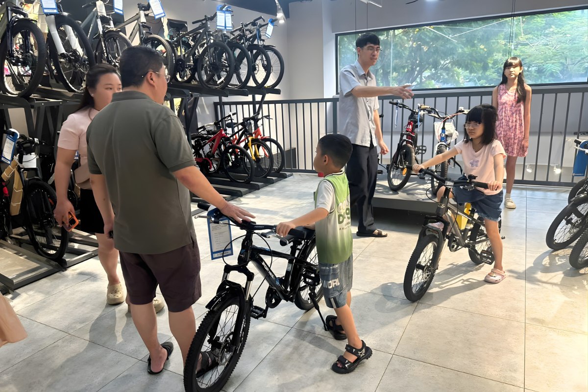 Xe đạp mới sẽ giúp bé sử dụng được lâu dài