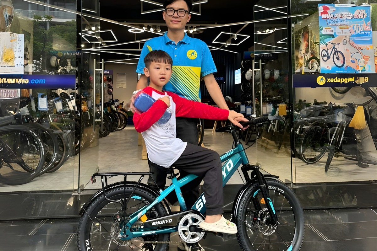 Xe đạp trẻ em Shukyo có trọng lượng nhẹ phù hợp cho bé sử dụng hằng ngày