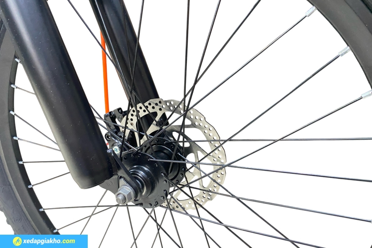 Xe Đạp Địa Hình MTB Veleon V-985pro TP24 24 Inch 11 Phanh đĩa cơ nhạy bén, giúp người lái kiểm soát tốc độ tốt