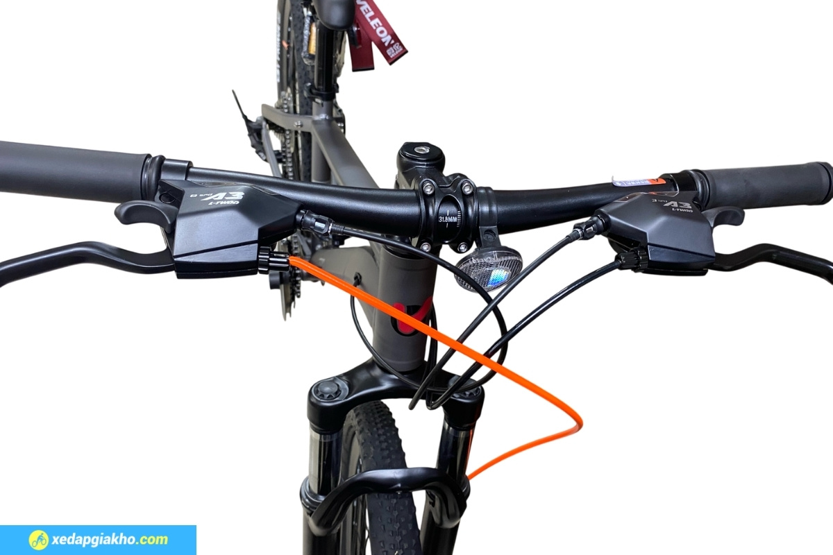 Xe Đạp Địa Hình MTB Veleon V-985pro TP24 24 Inch 12 Tay đề bấm xả xe Veleon V-985pro TP24 24 inch linh hoạt, dễ sang số