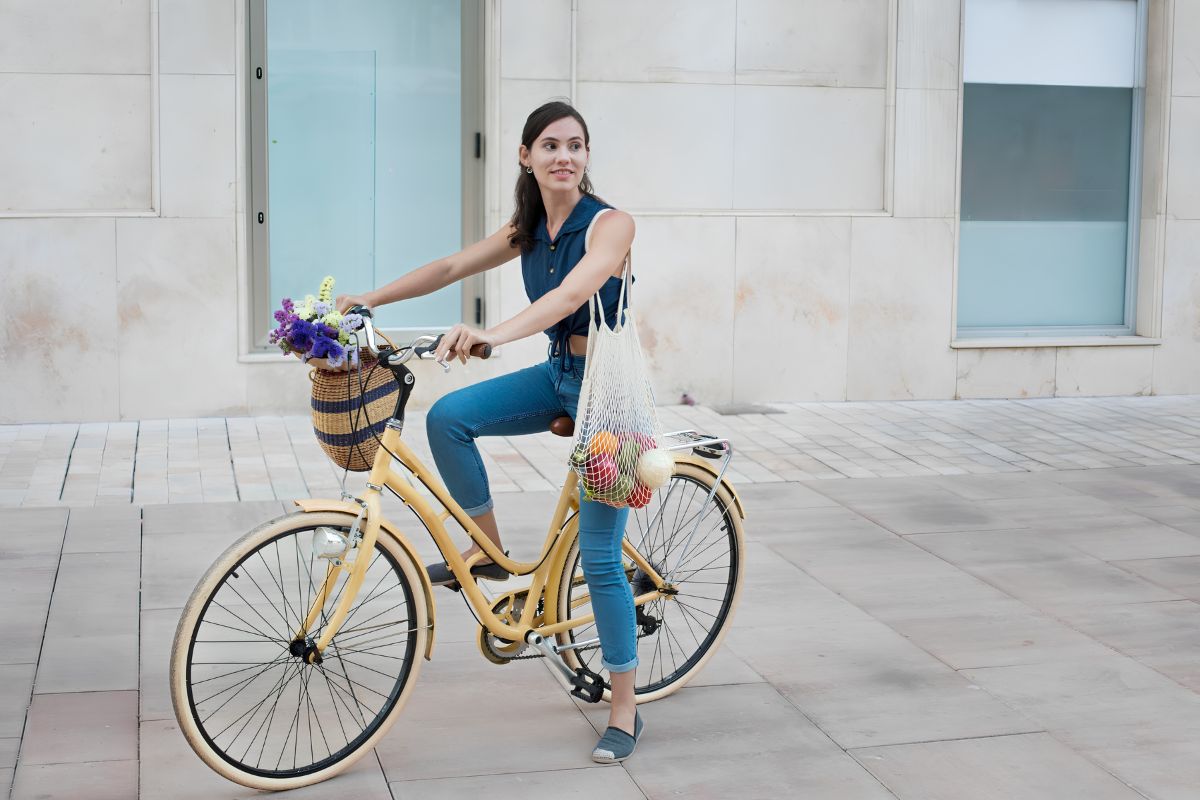 Xe đạp thiết kế khung thấp dễ lên xuống