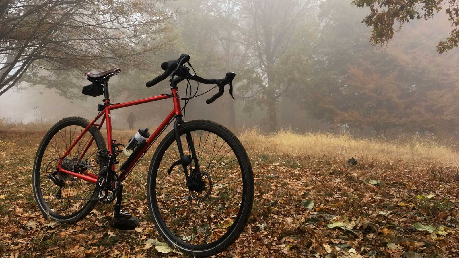 Xe đạp Gravel là gì? Khác gì với xe Road và MTB