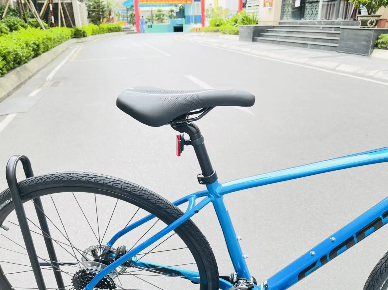 Xe Đạp Thể Thao 700c Giant Escape 1 8 Xe Đạp Thể Thao 700c Giant Escape 1