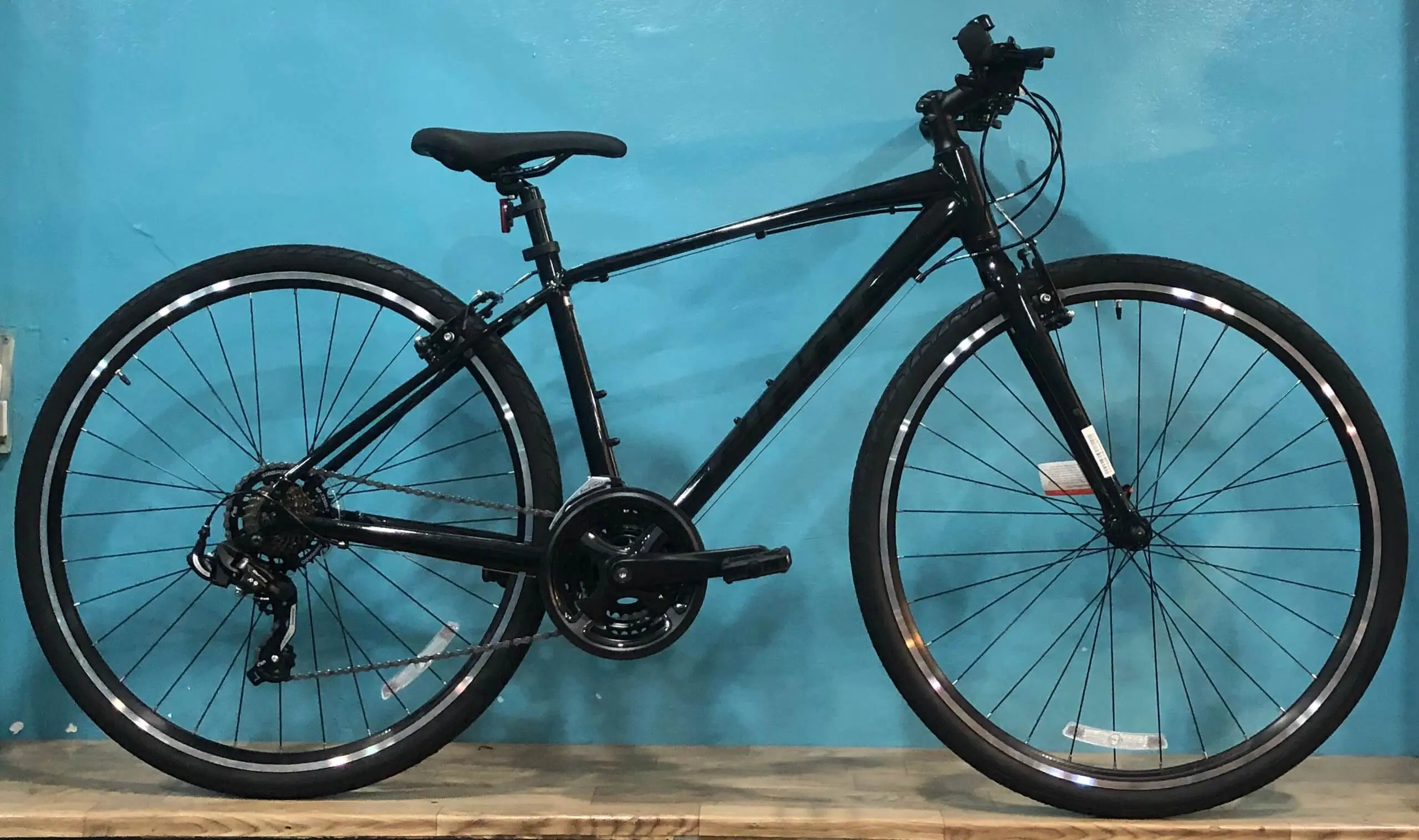 Xe đạp GIANT ESCAPE 3 Khung Nhôm -  Màu Đen